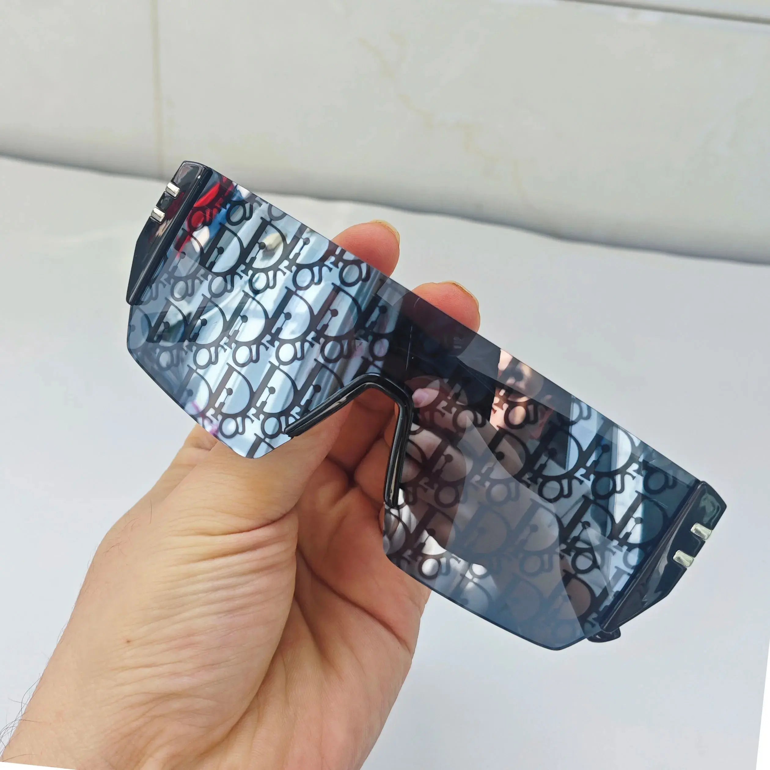 Luxury Brand Rimless Oversized Sunglasses for Women Men, UV400 Protection Unisex Sun Glasses, High Quality Fashion Eyewear Oculo MAWIS