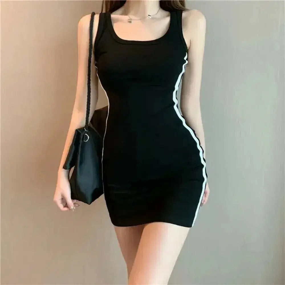 Robe femme été moulante à bretelles fines élégante MAWIS